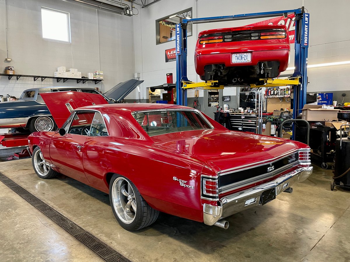 FastLaneSTL's tweet photo. Cherry classics getting some TLC 🍒👌
See what our team can do for your ride ➡️ https://t.co/ENZRuTrLh0
#classiccars #serviceshop https://t.co/6QZt1iYi5P