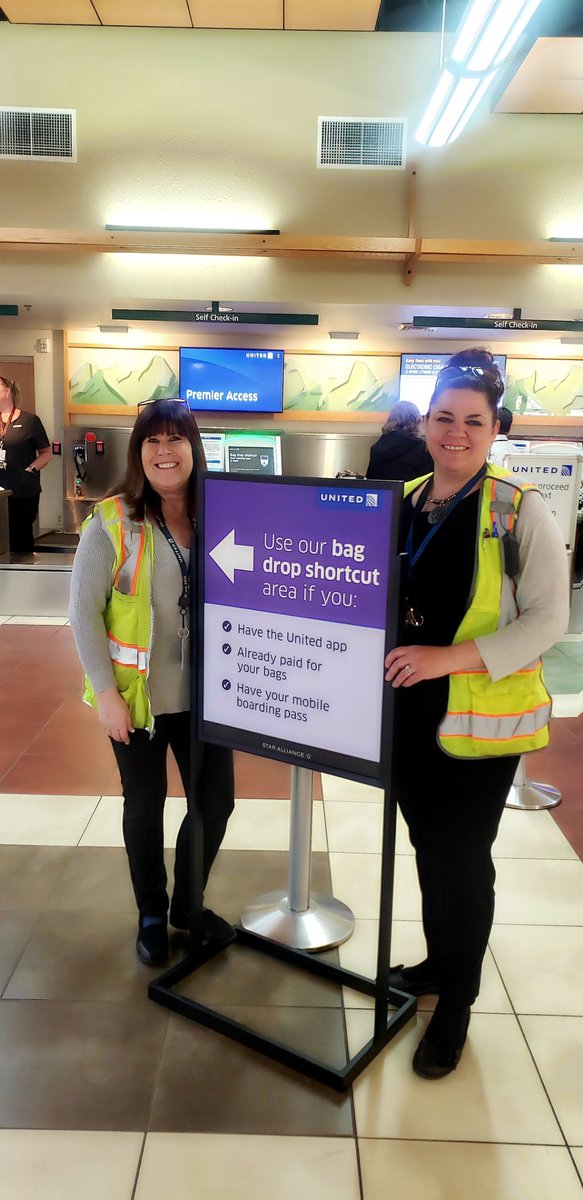 FeliciaNando's tweet photo. RNO is the first line station to launch Bag Drop. Thank you @ck_heisler @weareunited https://t.co/pByKUZ1Y4a