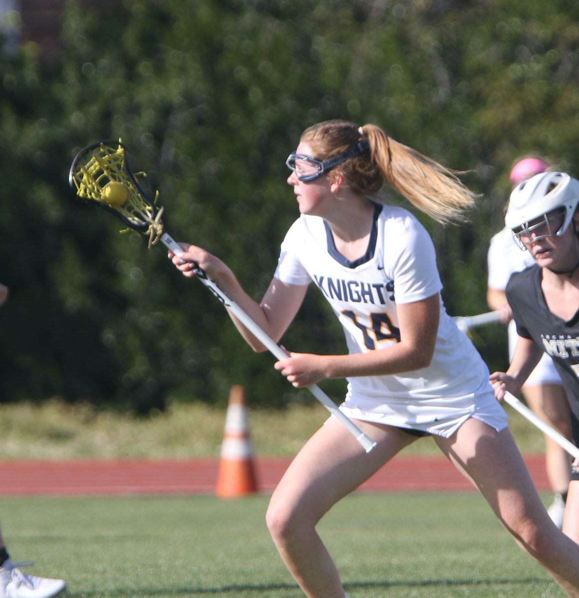 MenloKnights's tweet image. Girls' lacrosse closed the season with a strong outing in 16-12 loss to M-A
-Claire Raney 4 goals, assist;
-Kate Kepner 2g;
-Laynie Sheehan g, 2 caused turnovers;
-Ella Hartmanis 6, 7 draw controls;
-Devon Schaefer 15 saves;
-Kylie Jones g; Michelle Li &amp;amp; Charlie Herrin CT