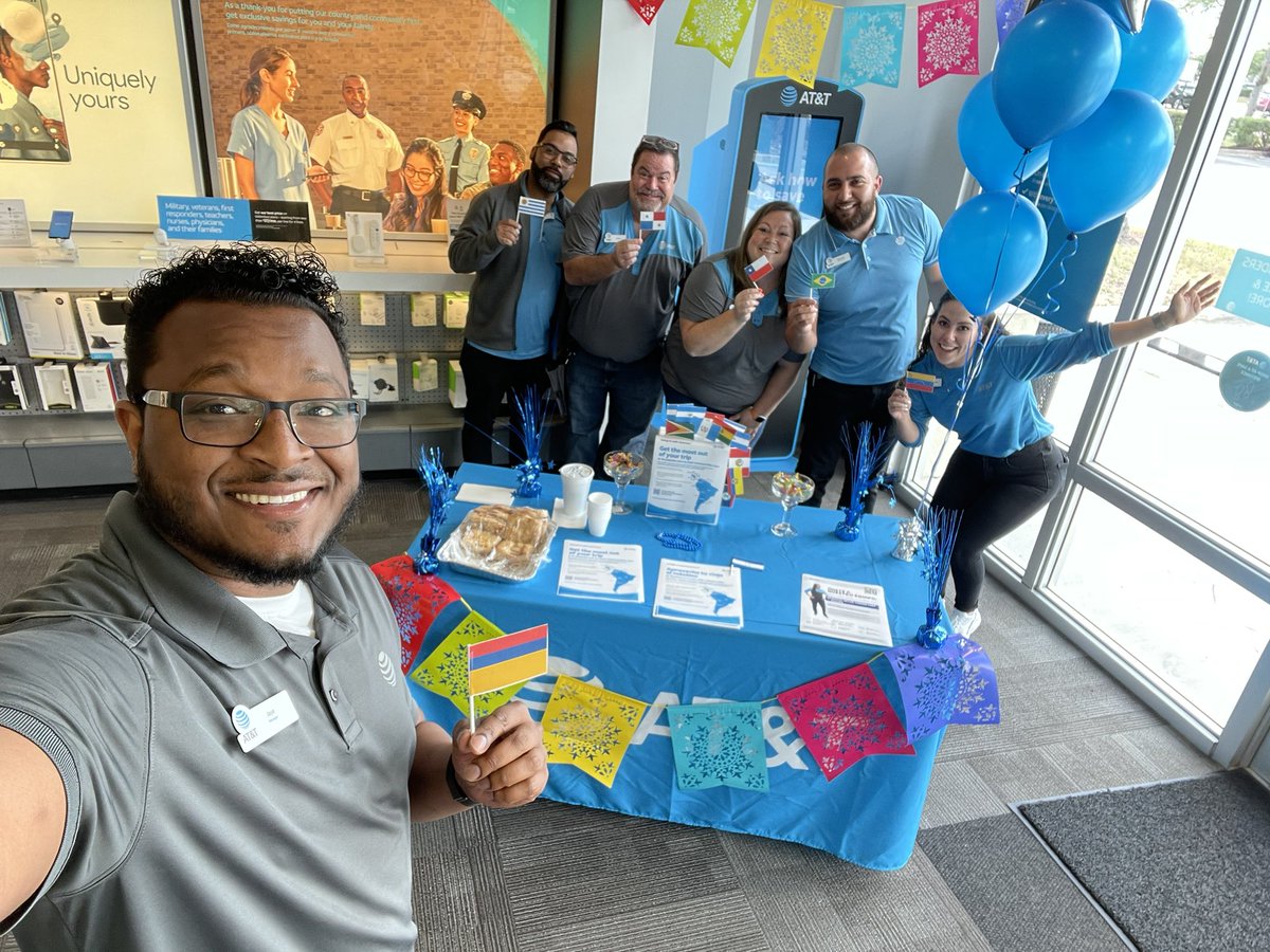 Colonial Square super excited to share about how to stay connected in Latin America with our Elite Plan!! <a href="/ValdesKyara/">Kyara Valdes</a> <a href="/drew_wagz/">Andrew Wagner</a> <a href="/DanielaCarla00/">Daniela Edmondson</a> <a href="/jrluna11/">JR Luna</a> <a href="/One_FLA/">OneFLA</a> #ATT #attconexion #lifeatatt