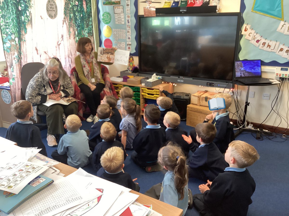 MrHardstaff's tweet photo. We had a lovely visit from @deepinglibrary at the end of last week. We had ‘Eat your Peas’ by Kes Gray and ‘The Elephant and the Bad Baby’ by Elfrida Vipoint read to us. The children loved joining in with the stories and had a great laugh along the way! @bastonceprimary https://t.co/T4iARkxWEA