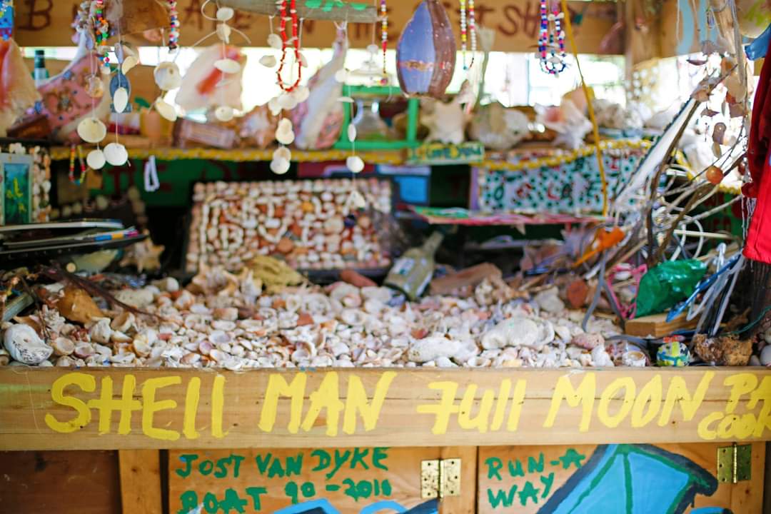 BritishVirginIs's tweet photo. This is The British Virgin Islands! 🇻🇬🐚
Have you visited the "Shell Man" (Mr. Egbert Donovan)? Located in the beautiful and cultural Carrot Bay Area, this Shell Museum is a must see! 😃
#bvi #britishvirginislands #carrotbay #tortola #shellmuseum #caribbeanculture #OURBVI https://t.co/PxDwHtOiCA