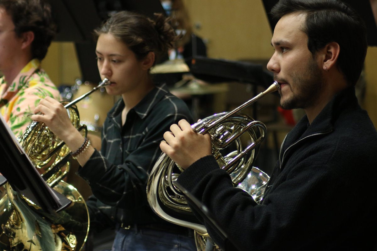 CSUFMusic's tweet photo. #CSUFSymphonicWinds rehearsal with emeritus faculty, Dr. Nicole Baker
#CSUFMusic #CSUF #music #musicmajorlife https://t.co/hIYHMSek4F