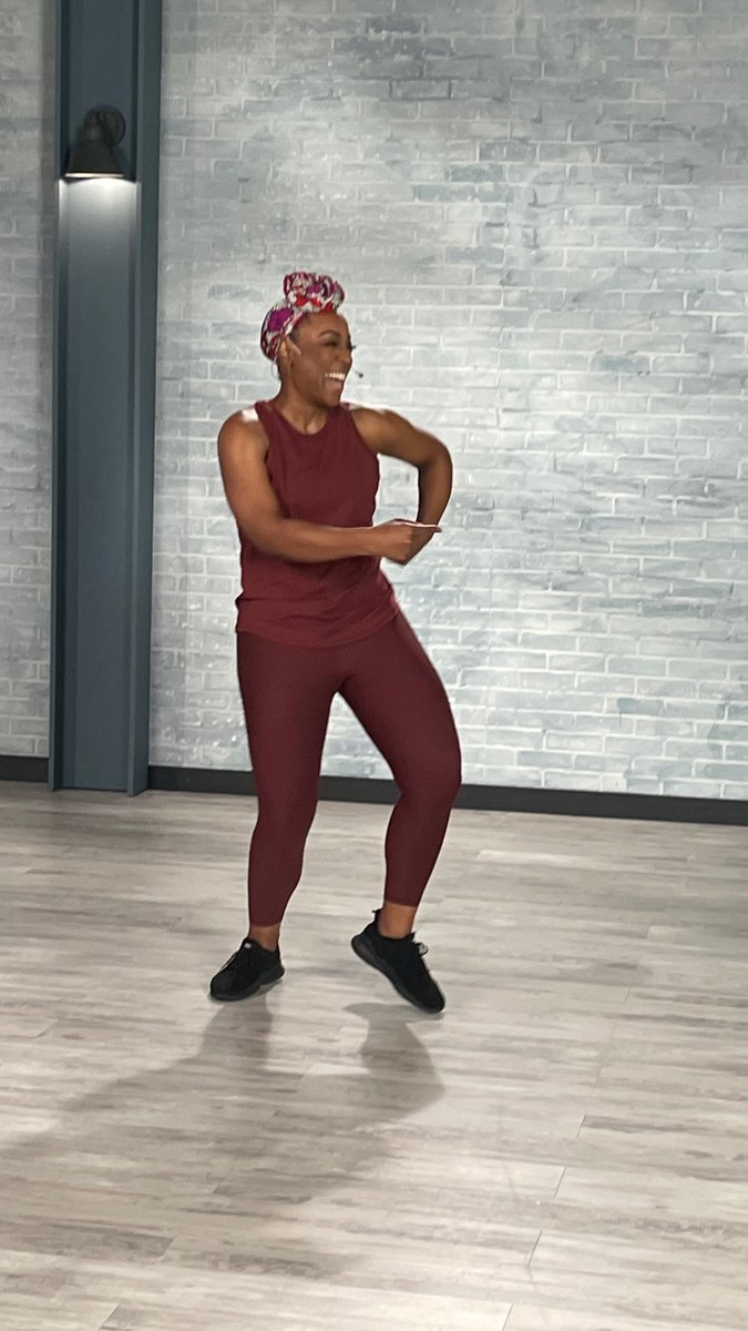 Wellbeats's tweet photo. Fun in the studio with #Wellbeats instructors @LynneaDoublette and @HeatherCFitness today! 🤩 https://t.co/9lTHtnd7a1