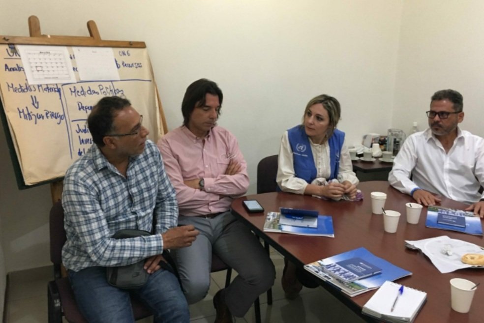 Nos reunimos con organizaciones defensoras de #derechoshumanos y con defensorXs,  entre ellos con el Padre Javier Giraldo. Analizamos la situación de la labor de la defensa de #DDHH en #Cali en el contexto post paro y elecciones.