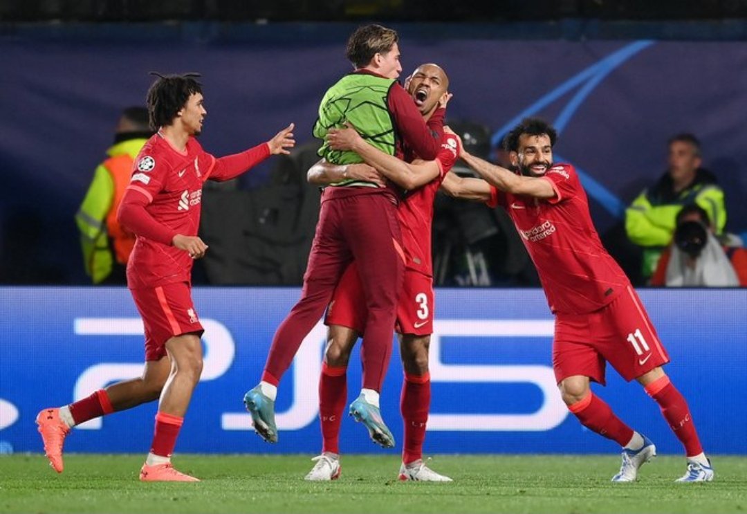 MukasaRomeo's tweet photo. The first team to reach the final.
Let's wait tomorrow and see if it will be a repeat of Liverpool Vs Real Madrid
#VillarrealLiverpool
#LIVVIR https://t.co/VKH5X73chW