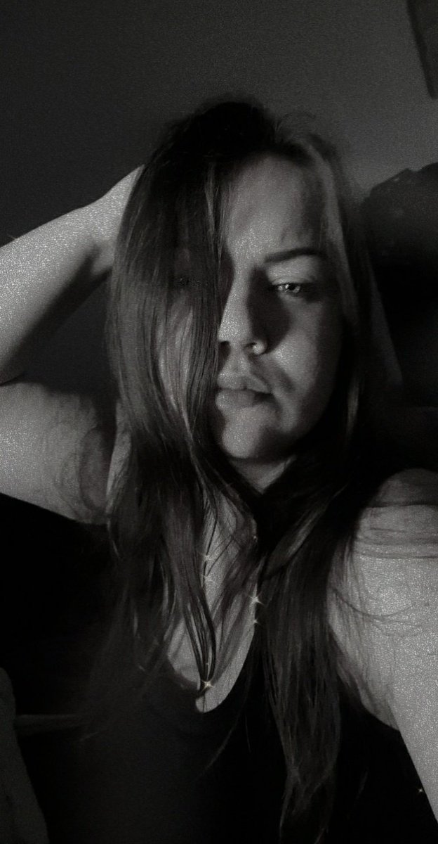 gyenesildi's tweet photo. Hey! Yes, 
You there.👀
#seeyou #blackandwhite https://t.co/KoXksAIx31