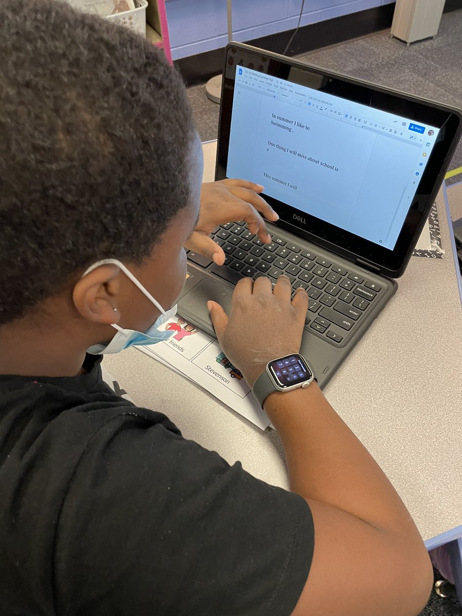 teach_withMrsV's tweet photo. What’s a topic we can’t stop writing or thinking about?…SUMMER. Students completed writing prompts today about what they want to do during summer, what they’ll miss about school, and their goals for the summertime. These keyboarding kiddos did AMAZING! 🤩 #Room109Rocks https://t.co/bbnsYdT5Tn
