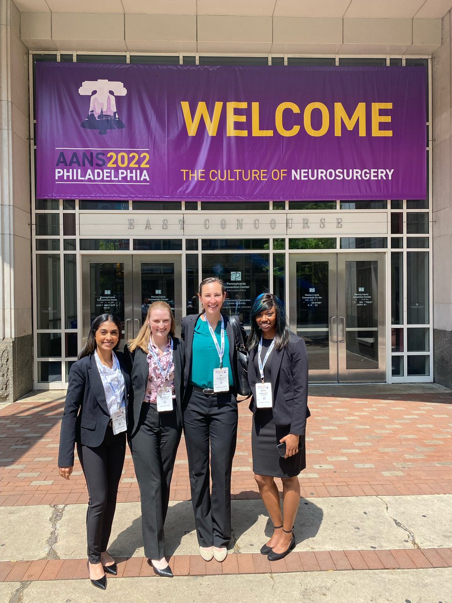 Just your local lady-boss neurosurgeons and aspiring lady-boss neurosurgeons taking #AANS2022 by storm 💁‍♀️