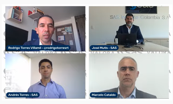 Sas_Colombia's tweet photo. Continúa el segundo panel del foro de @ValoraAnalitik y SAS. Participan @marcelocataldo, CEO de @Tigo_Colombia, Andrés Torres, Sales Manager de SAS, Sergio González, Presidente de @ETB y José Mutis O., Country Manager de SAS para Colombia y Ecuador. ¡Conéctese! 💡 https://t.co/VPnp5boKnn