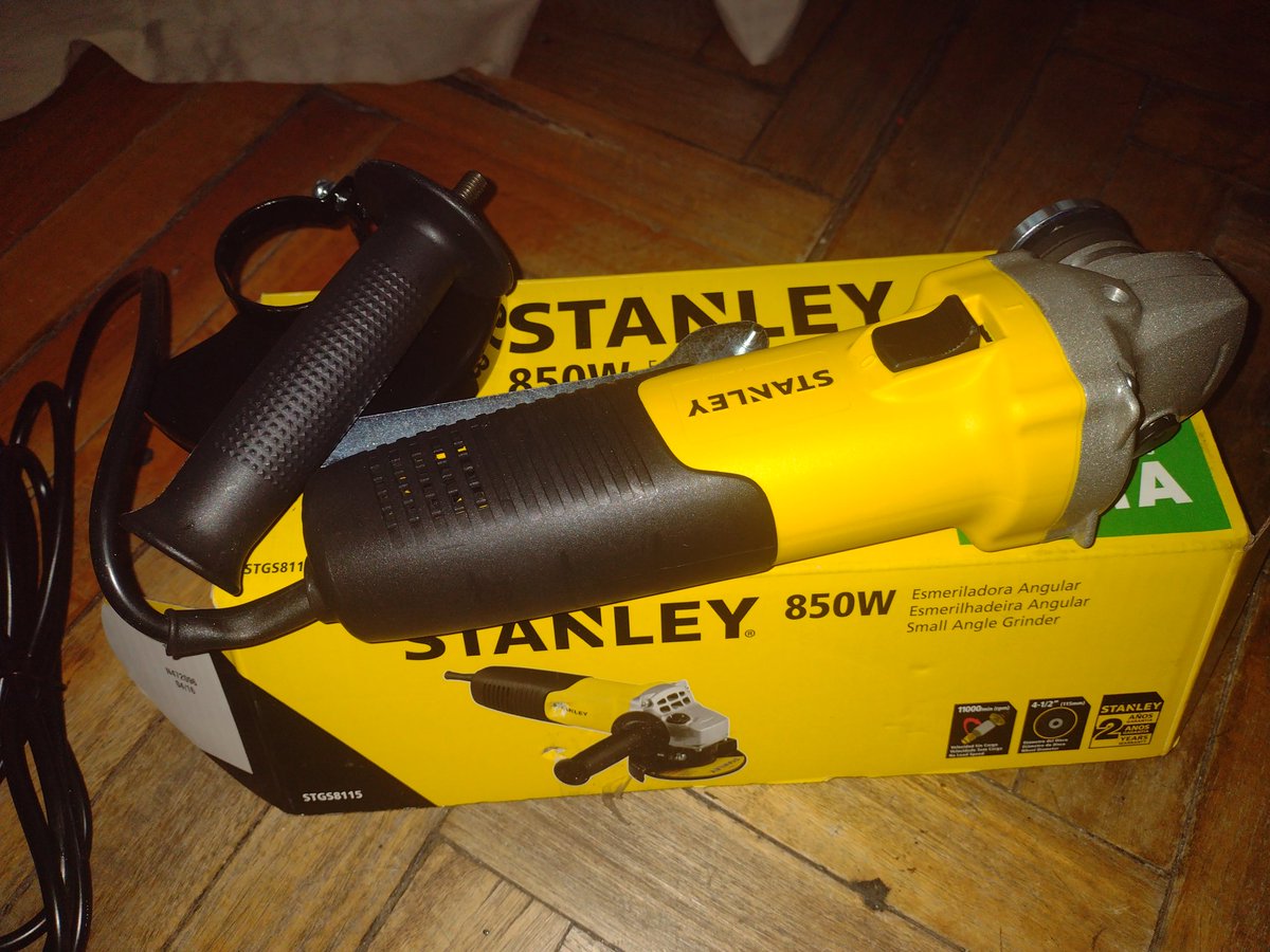 Quiero agradecerles que no paran de aguantarme, así que...
Sale sorteo express!!! 
Para participar solo hay que darle RT a este tuit (porque la app de sorteos solo toma los RT en Twitter)
Síganme para seguir consiguiendo herramientas