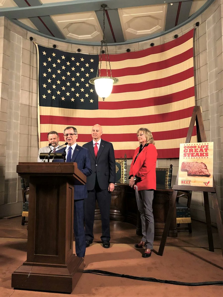 NeDeptAg's tweet photo. Gov. Ricketts proclaimed May as #BeefMonth with NDA Director Steve Wellman, NE Beef Council Chair George Cooksley, and NE Cattlemen President Brenda Masek. Nebraska farmers and ranchers take great pride in producing high-quality beef to feed our state, nation and world. https://t.co/OFOzKGkjno