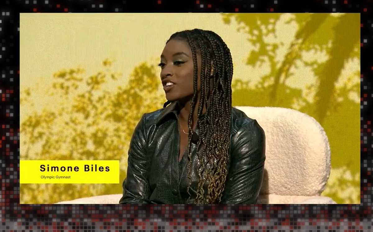 iab's tweet image. The stars just keep coming @Snap's @IAB #NewFronts22 show! @Simone_Biles takes the stage with CEO of @Snapchat CEO @evanspiegel!