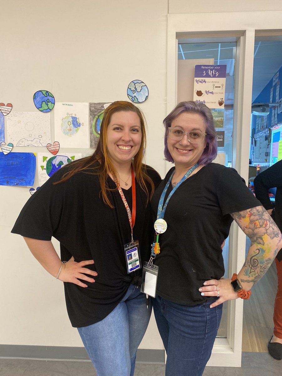 MsSkopek's tweet photo. It was Dress as Your Favorite Teacher Day today and you bet that I got an army of kiddos to dress like me! Love these kiddos! 🥰 https://t.co/fd7PsJdVZB