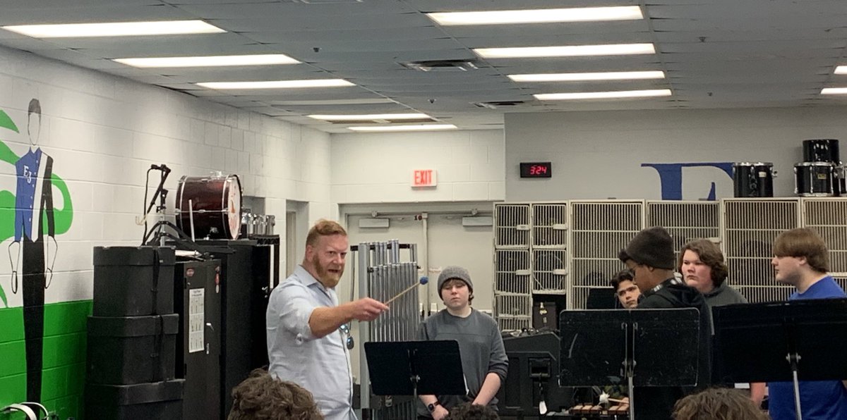 BandsJess's tweet photo. THANK YOU to Dr. Andrew Putnam from Eastern Kentucky University, for coming to rehearsal and offering valuable feedback on our performance!

9 days until our spring concert! https://t.co/pRrwAkbqO2