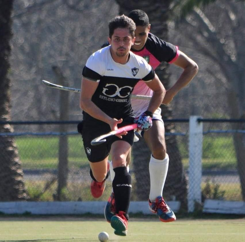 221radio's tweet photo. #LaRevolución #CULP | Hablamos con el jugador de 
@CULPoficial 👇

📞 Máximo Kiernan: "No me pongo un techo. Hay un mundial en enero próximo y es mi objetivo, más allá de saber que las posibilidades no son muchas"

📻FM 103.1 https://t.co/9FpYRohOn5