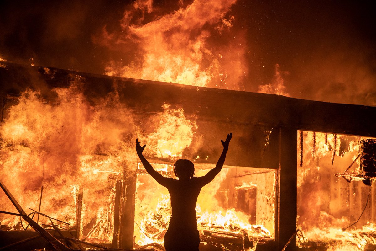 RussianBot69240's tweet photo. @MinaaBenz @3001Singh Let me help you. Here is BLM burning down cities. Get it, yet? https://t.co/lVZoIuGDLL