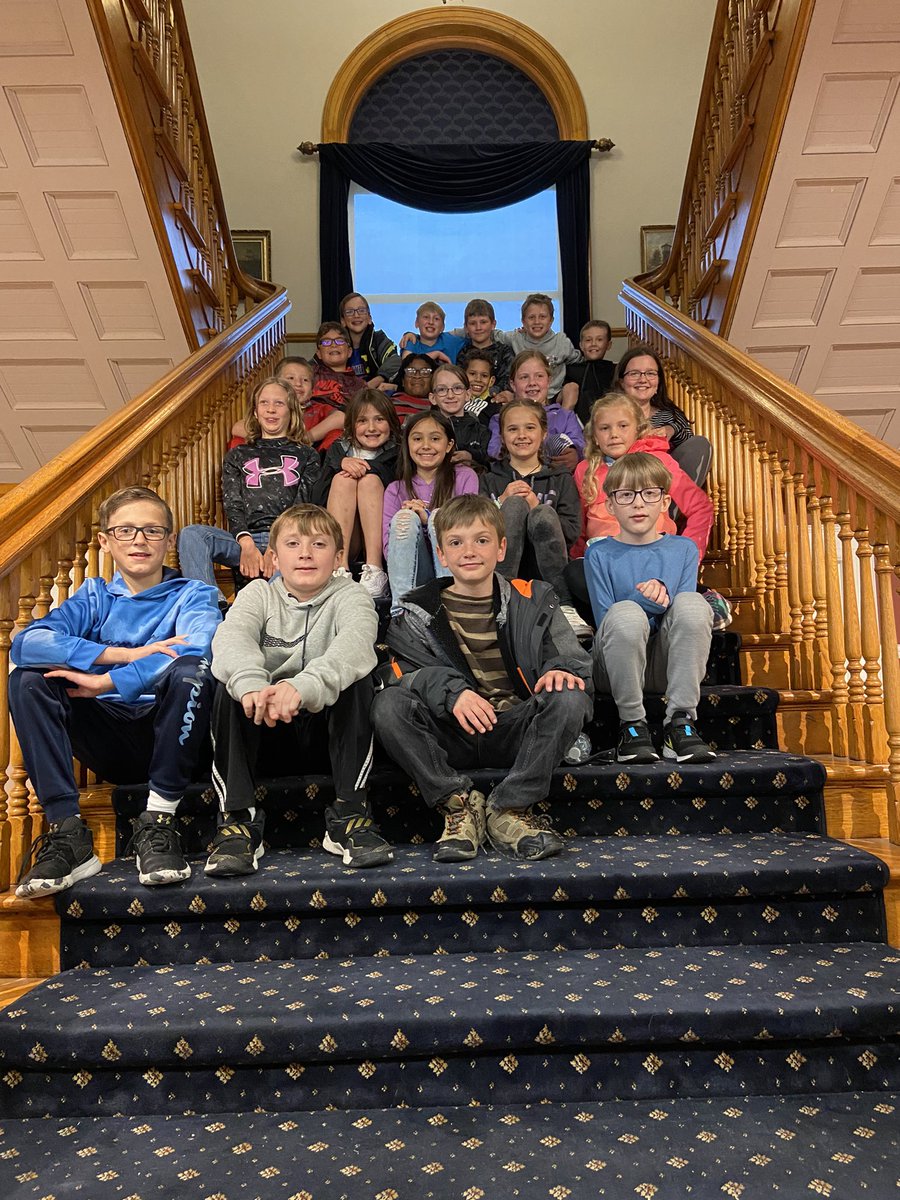 LMECOGDELL's tweet photo. Field trip!! We 💙 Fort Wayne! https://t.co/tW8NfHlxO8