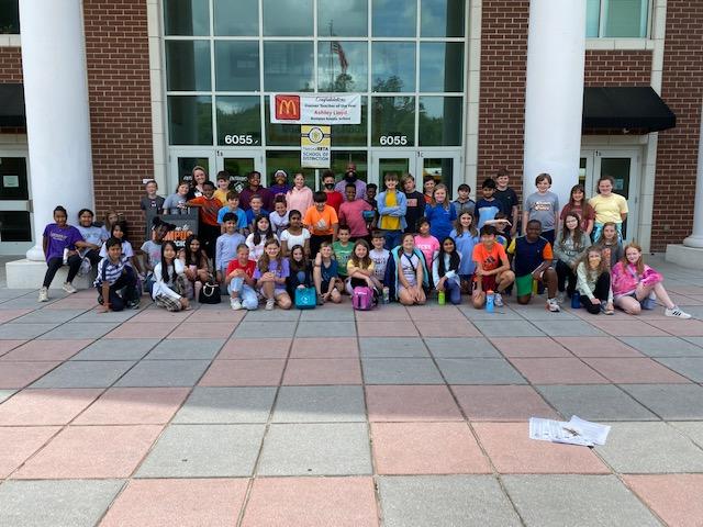 StayUpWithJones's tweet photo. Great things happen @RFBumpus! Today we had the opportunity to host our rising 6th graders from @DeerValleyElem @TraceElem &amp; @BrocksGapBucs . We are excited to work with and learn from our newest Bumpus Bucs! https://t.co/rPknL6ROB8