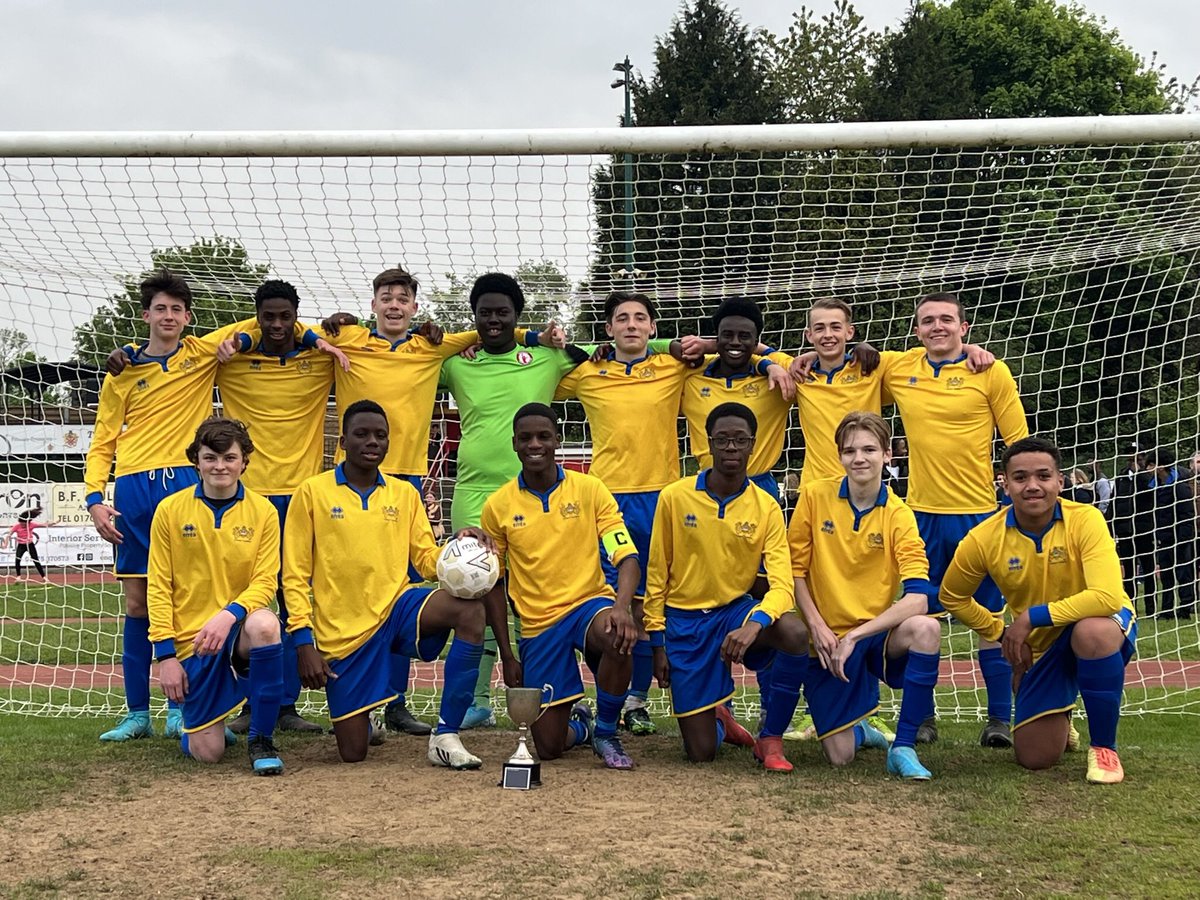 DrapersPrincipl's tweet photo. So proud of @Drapersacademy Year 11 football team winning the Havering Cup final 🏆 Commiserations to @hallmead who played a good game. Fans for both schools were a credit too👏🏼 https://t.co/sm5W5TsD9I