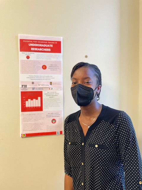 Saoulkie Bertin @ourmedschool 22' developed an infographic on the potential for #vicarioustrauma (VT)  in undergraduate researchers in the social sciences