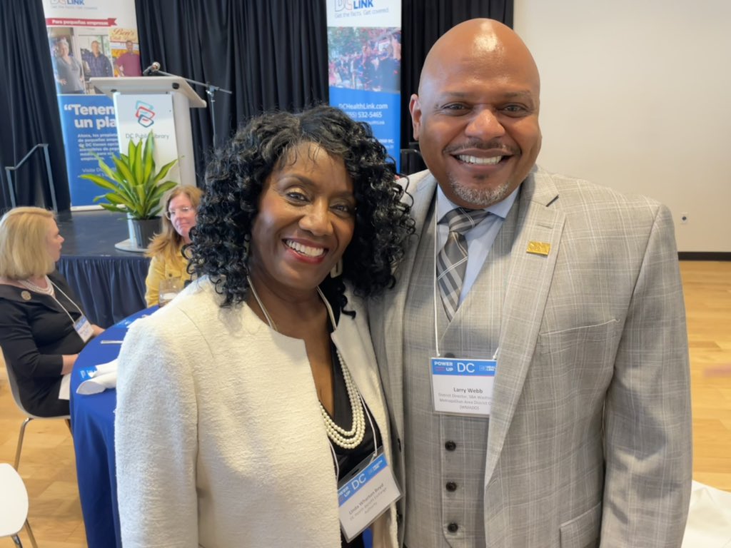 LWebbDCSmallBiz's tweet photo. Supporting DC small businesses @ 2022 Small Business Summit organized by DC Health Link. 

Happy National #SmallBusinessWeek!!

#PowerUpDC #smallbusinesses #smallbusinesstips #smallbusinesslending #governmentcontracts #health https://t.co/nOnE80RgZb