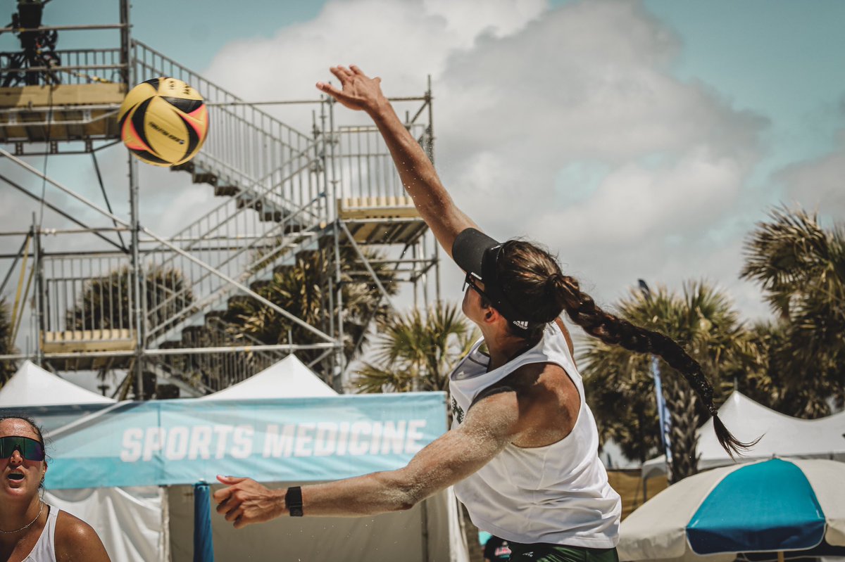 UHBeachVolley's tweet photo. 🔒 𝙇𝙤𝙘𝙠𝙚𝙙 𝙞𝙣 🔒

#BeachBows22 #BackToBama #GoBows https://t.co/Y9JGQ8K2tq