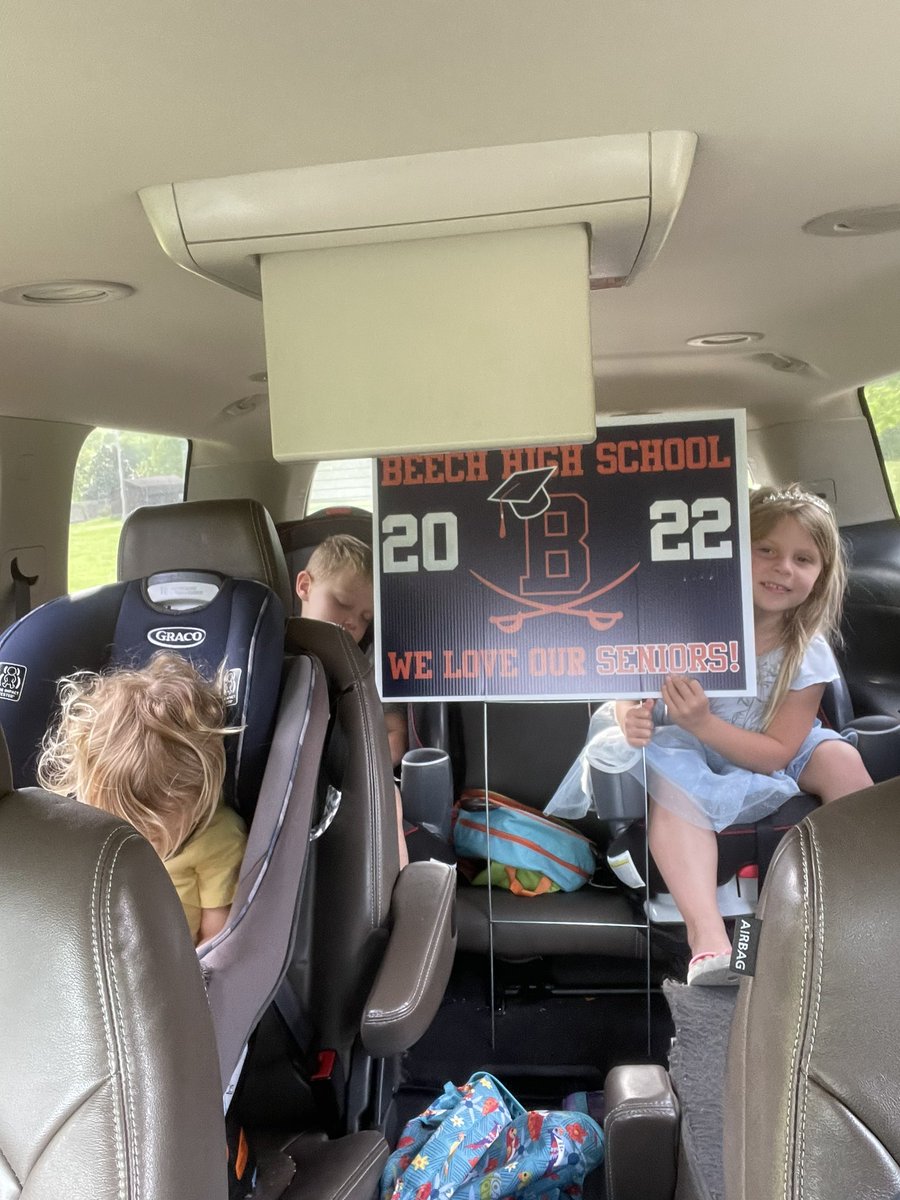 My helpers for delivering signs for seniors. 😴 #BHS #classof2022 <a href="/BHSBuccaneers/">Beech High School</a> <a href="/KennethPowell14/">Kenneth Powell</a>