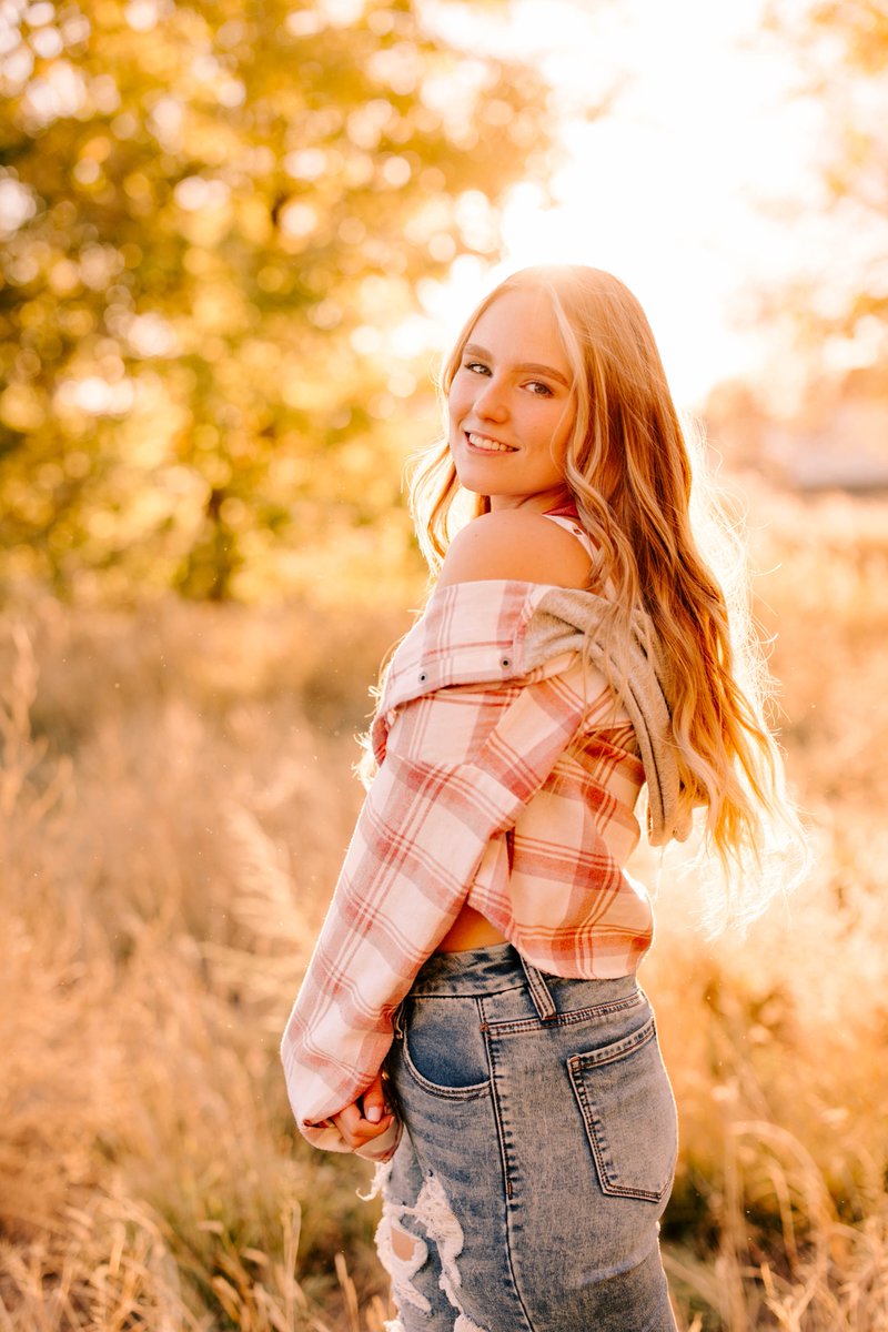 EducationSPS's tweet photo. Congratulations to Karlee Jones who was selected as the recipient of a Sidney Public Schools Education Foundation Scholarship!  We wish you all the best in your future endeavors Karlee! https://t.co/72tg1nvruw