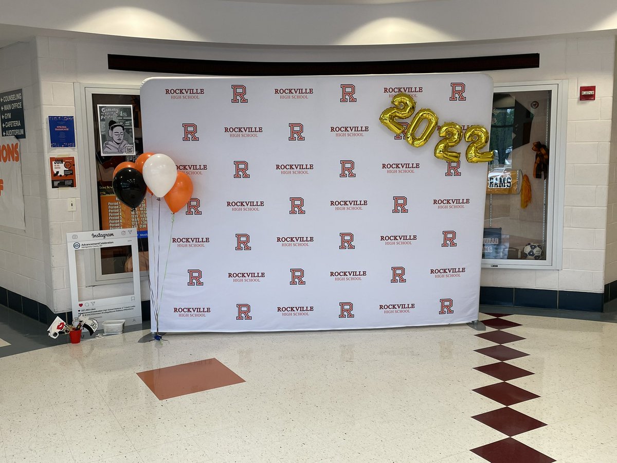 A huge shoutout and thank you to our amazing PTA for the cake and balloons!