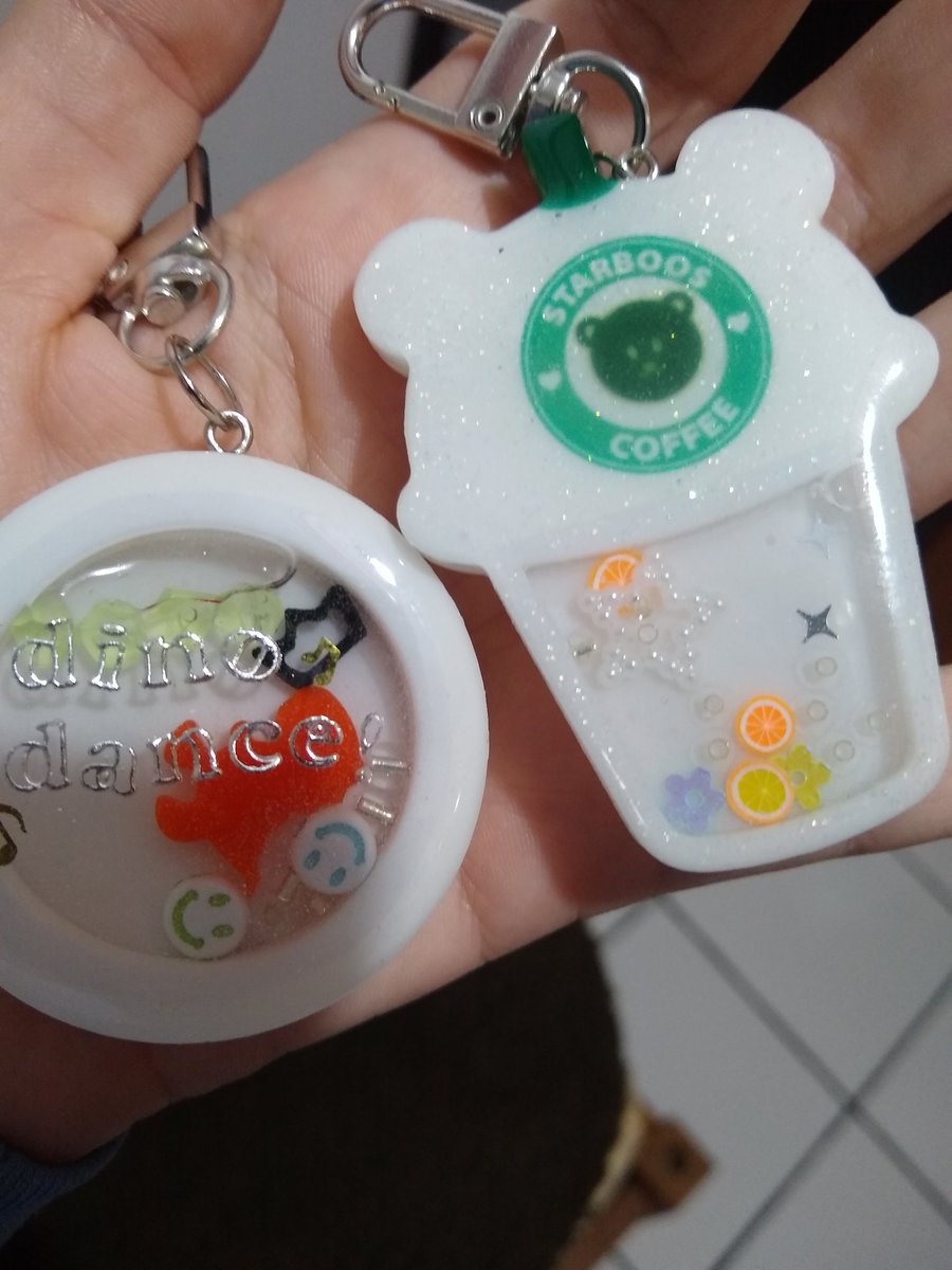 hoshiplushi's tweet photo. tenho um feedback MUITO mais do que especial para fazer hoje: a @sweetbitshop fez absolutamente tudo nesses shakers dos boochan que já são a coisa mais preciosa da minha vida, mandou super bem embalado e cheio de mimos lindos que eu to até chorosa. já quero os ot13! mt obrigada🫶 https://t.co/6FB6GYTV1g