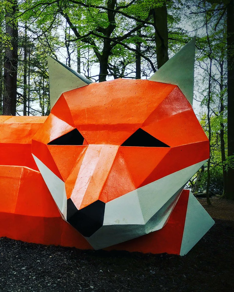 terrildh's tweet photo. #Hillsborough #forestpark #artinstallations #eitherloveitorloathit https://t.co/fGW6pboHze