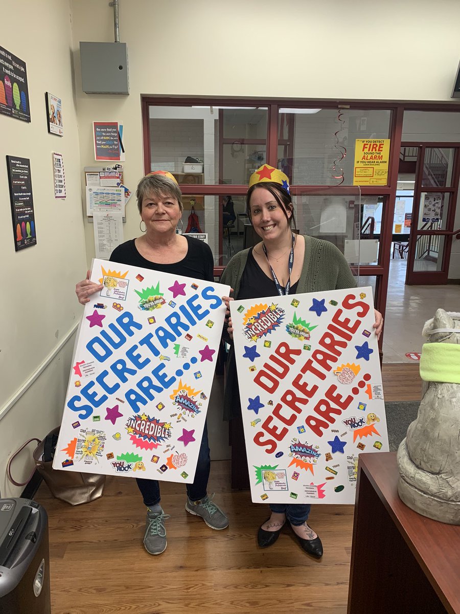 KatelynnCorn5's tweet photo. I work with the best Staff at King George 🥰@kgscobras !! Thank you so much !!!! Love working with these ladies @ChristinaOGrad7 @VPMsB_  @C_Bannister @CATtheCATkg  #AdministrativeProfessionalsDay ❤️@GEDSB https://t.co/nrn5bRSsa6