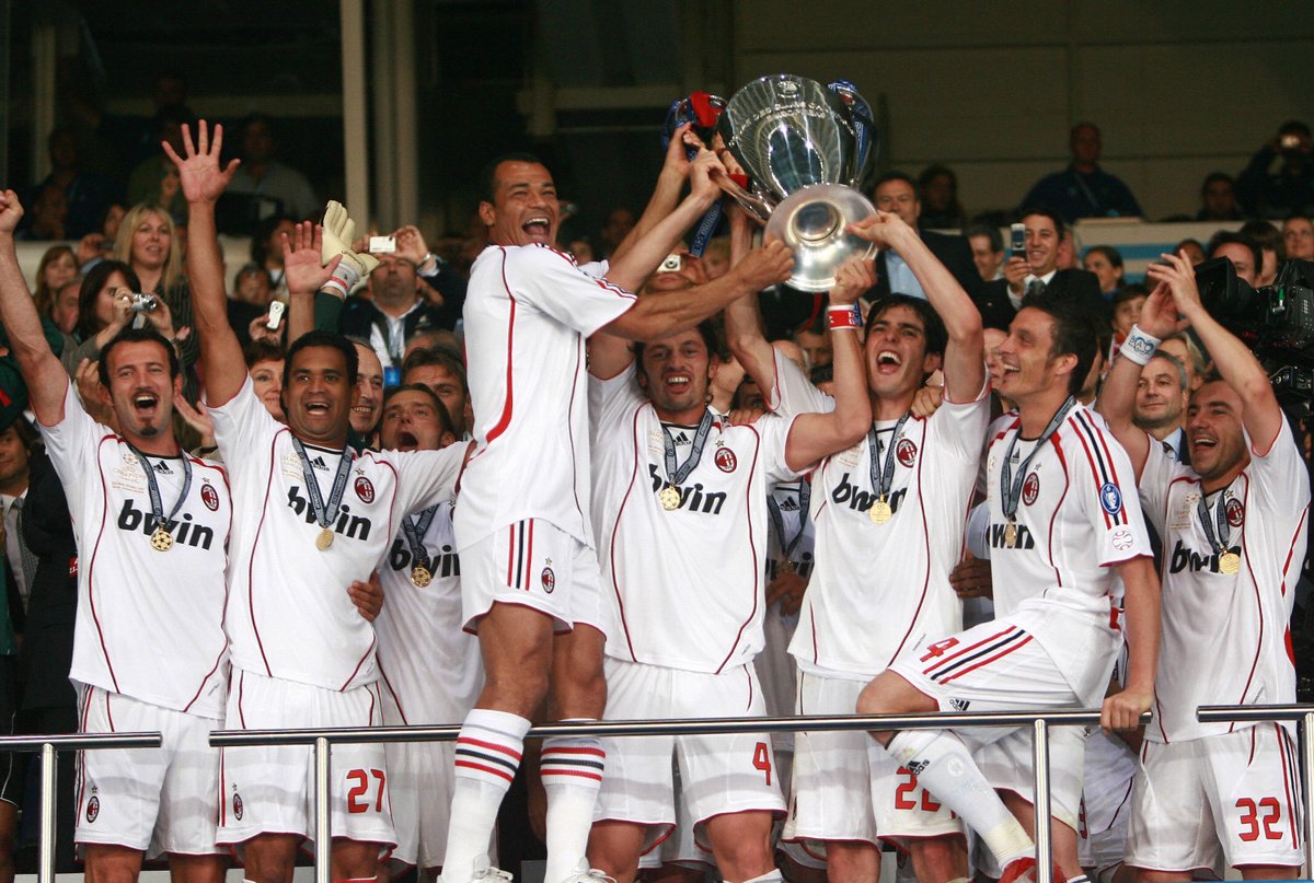 footballontnt's tweet photo. Only four teams have managed to reach the Champions League final on 🔟 or more occasions: 

▪️ Real Madrid = 16
▪️ Bayern Munich = 11
▪️ AC Milan = 11
▪️ Liverpool = 10

#UCL https://t.co/JosQIJn3H3