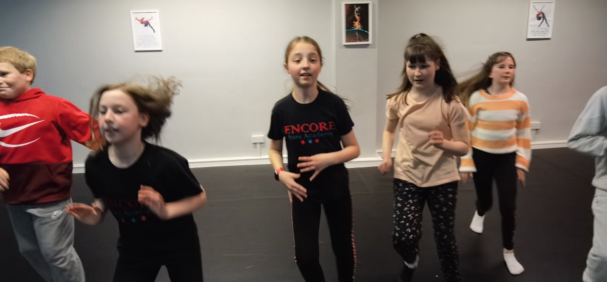 Encorestarspro's tweet photo. Excellent classes this week at @Encorestarspro https://t.co/XoLPEF2RCx https://t.co/SZnh3pmMQz