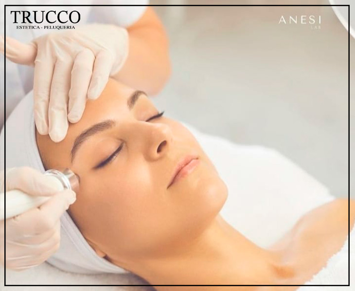 eyptrucco's tweet image. ¿Conoces Anesi T3?
Con 8 tecnologías faciales y corporales, cuidadosamente seleccionadas por sus potentes acciones, conseguimos resultados más efectivos. #anesi #t3 #tratamientosesteticos #esteticaypeluqueriatrucco