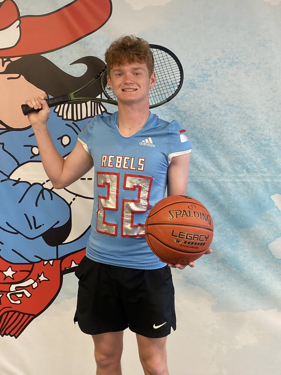 CaseyAthletics1's tweet photo. Congrats to 4 of our 8 KHSAA Triple Threat Award winners: Junior Ethan Willoughby 🏈 🏀 🎾 , Junior Nate Goode 🏈 🏀 🎾, Junior Luke Spangler 🏈 🏀 🏃‍♂️ Freshman Solomon Stonebraker 🏈 🏀 🏃‍♂️ #GoCaseyGo #KHSAA #TripleThreat https://t.co/wygfKEgIwf