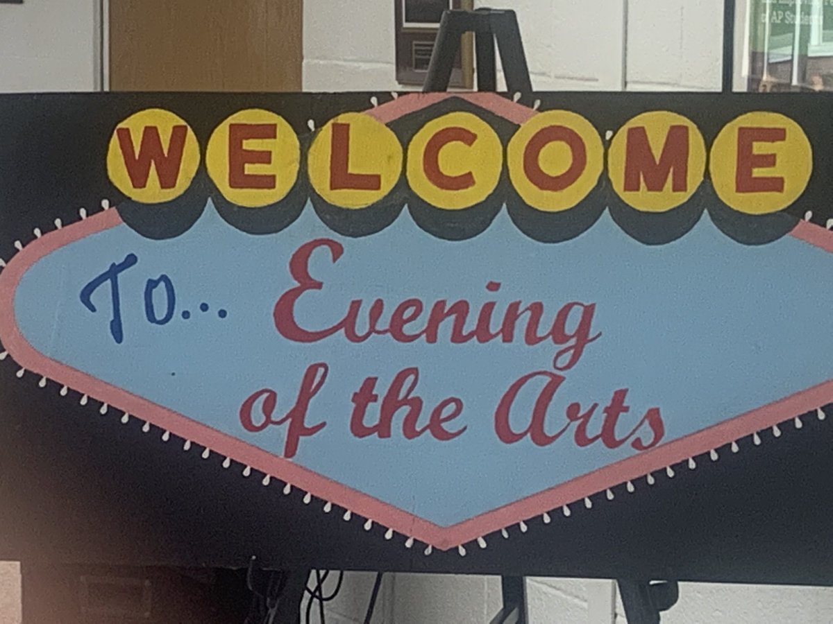 jiaculloMHS's tweet photo. Night of the Arts at Manalapan HS tonight showcasing the talent of our Art and Music students and staff! @MHSBraves https://t.co/x9tE3hbCiv