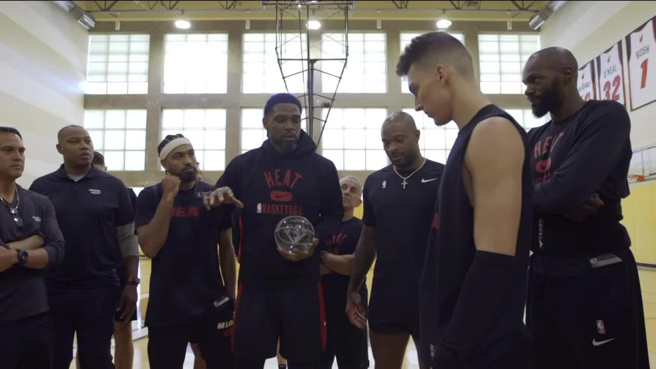 NBA on TNT on X: The Heat unveil their new Vice jerseys 👀 (via  @MiamiHEAT)  / X