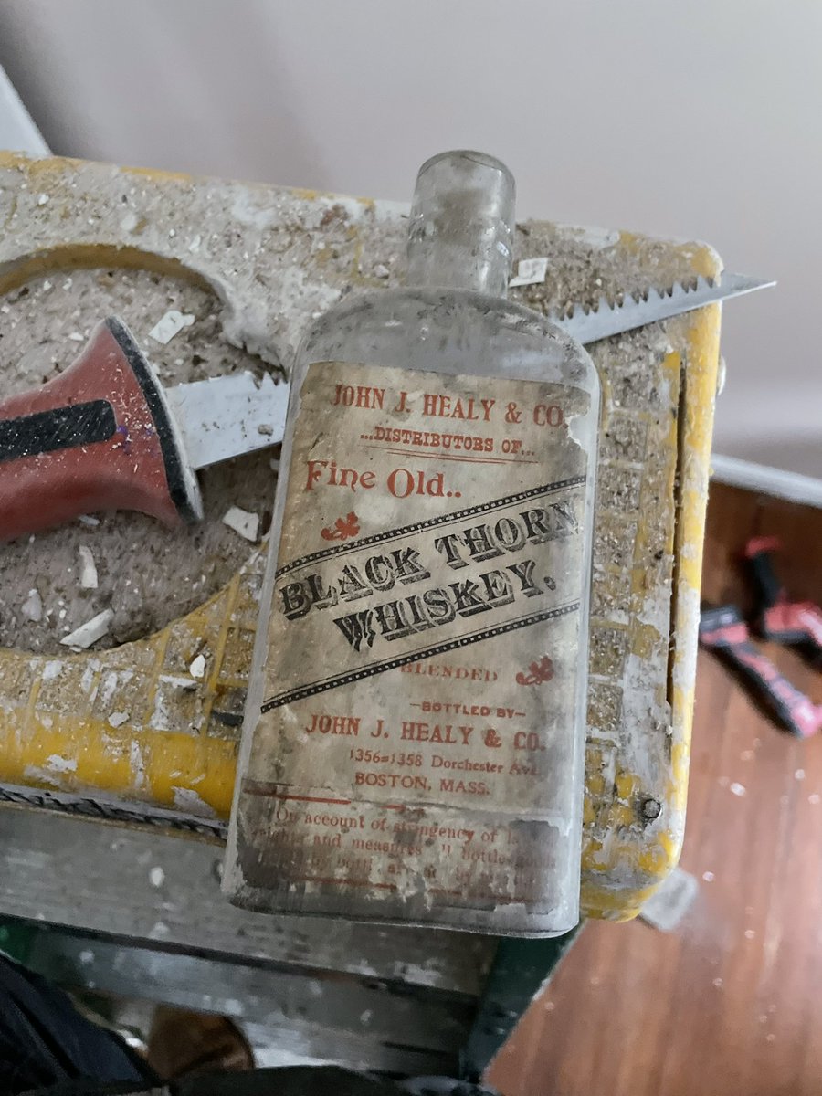 Electrical chronicles. <a href="/OnlyInBOS/">Only In Boston</a> <a href="/DorchesterOld/">Dorchester Archives</a> can you guys tell me anything about this fine old bottle?
