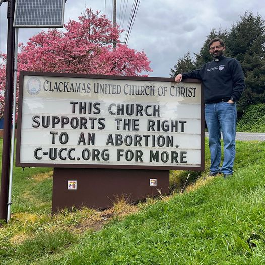 ClackamasU's tweet photo. This church
Supports the right
To an abortion.
https://t.co/w4LXj2hlsP for more. #SCOTUS #ReproductiveJustice https://t.co/NKRsh9X0vk