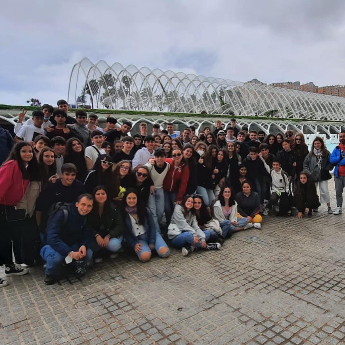 LaSalleInstituc's tweet photo. 1- #ILSA_Bachillerato en su visita a la Ciudad de las Artes y las Ciencias en el viaje a Valencia #SomosLaSalle #EstásEnCasa https://t.co/MY5pKeZGC7