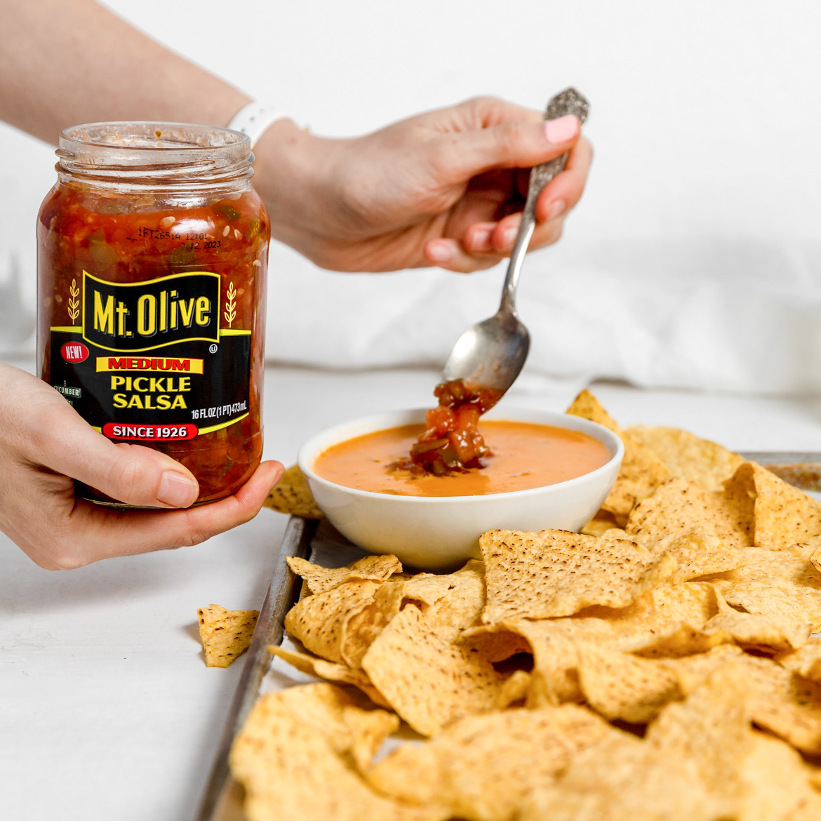 MtOlivePickles's tweet photo. 🥒🌶🧀 Spice up your Cinco de Mayo celebrations with Pickle Salsa Con Queso! 

Recipe: https://t.co/MveutLglCA

Pickle Salsa Info: https://t.co/vbRnhlnscF

#PickleSalsa #PickleLovers #Pickles #MtOlivePickles #CincodeMayo #Spicy #Foodie #Salty #MtOlivePickleSalsa #PickleLover https://t.co/peBEL5jIy6