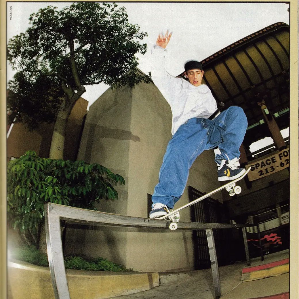 milaya_sf's tweet photo. 90s Guy Mariano 💥

#styleinspo #skateclothing #dailystreetlooks #dailystreetwear #streetwear #classicstreetwear #skateordie #skateanddestroy #skatetwitter #fashion #skatestyle #thrasher #streetwearbrand #90s #clothingbrand https://t.co/SYz5bzC6z3