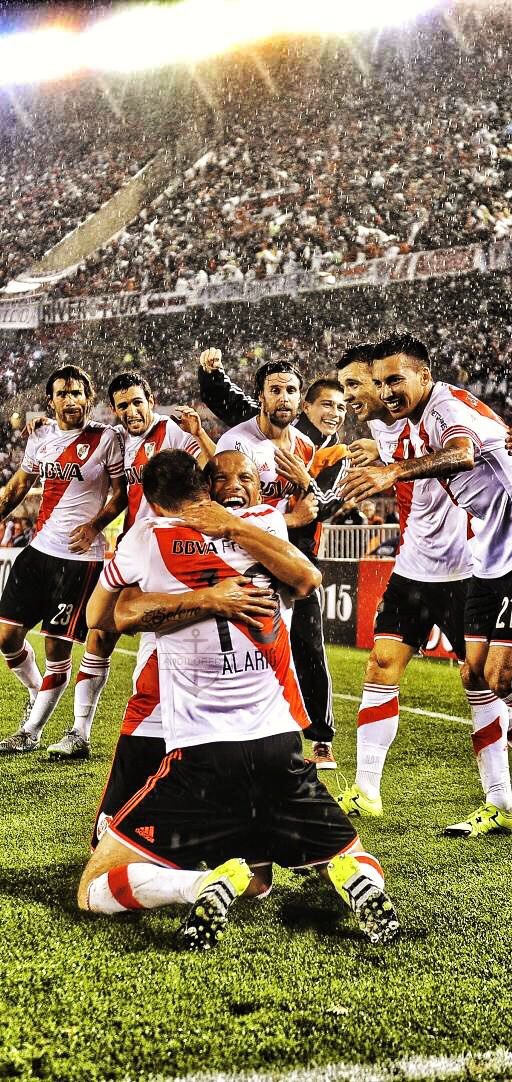 AndreLazov's tweet photo. Que Hermosa Libertadores fue la del 2015 https://t.co/rI5mRLBXyG