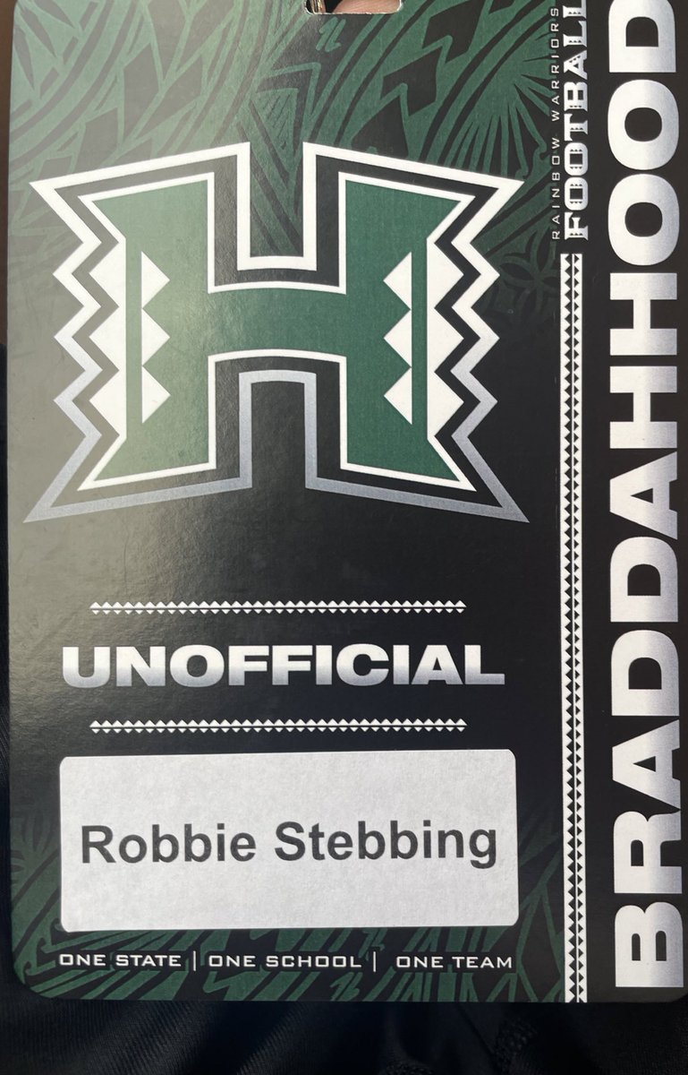 Felt great being back on the island.  Enjoyed my time <a href="/HawaiiFootball/">Hawaii Football</a> . Thank you @UH_SClapham @CoachShoeUH for the hospitality. 🤙🏽