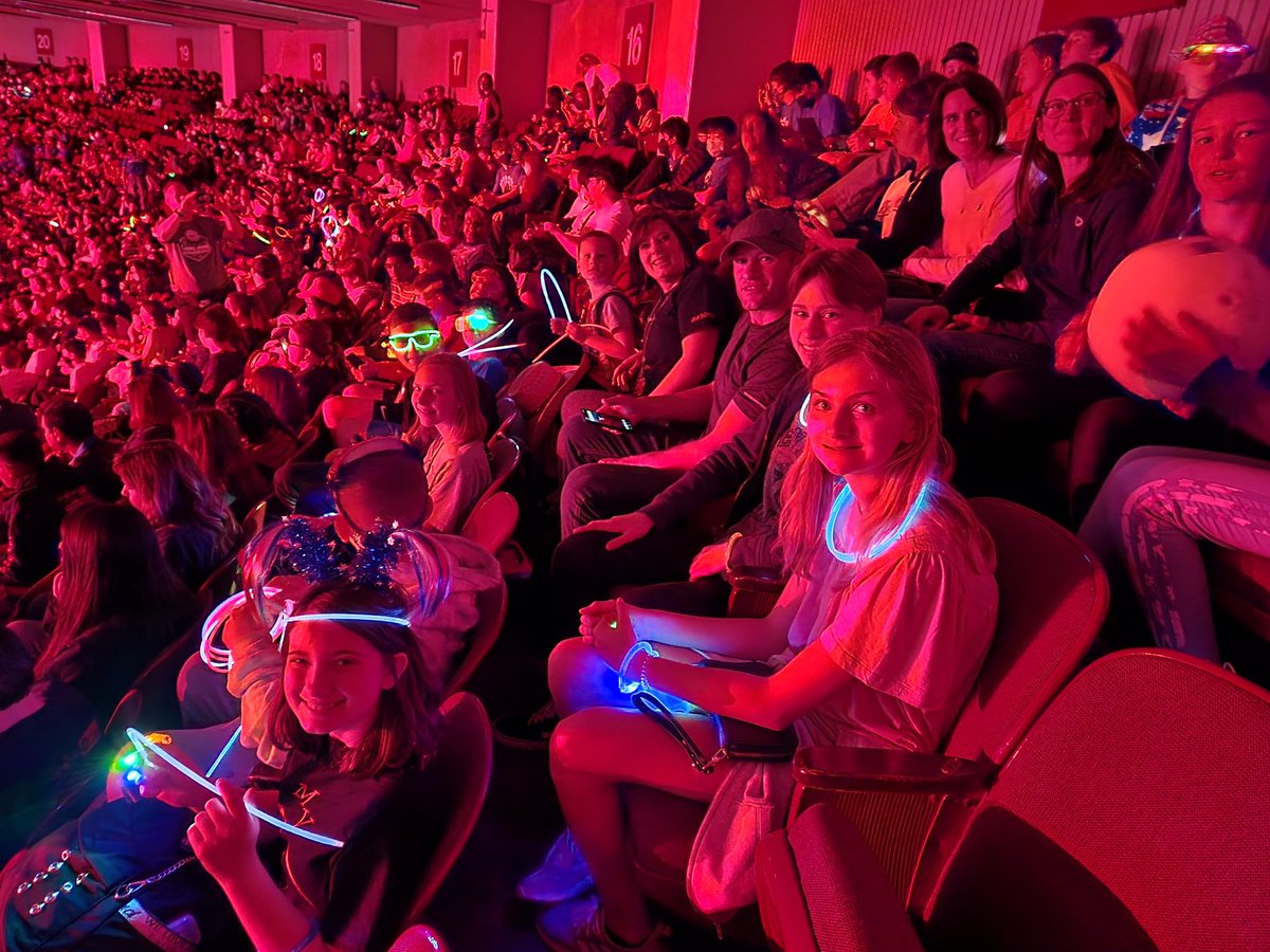 Mount Vernon Robotics is ready to rock and roll here at Vex Robotics Competition World's Championship #43050POG #43050B #43050C #43050E