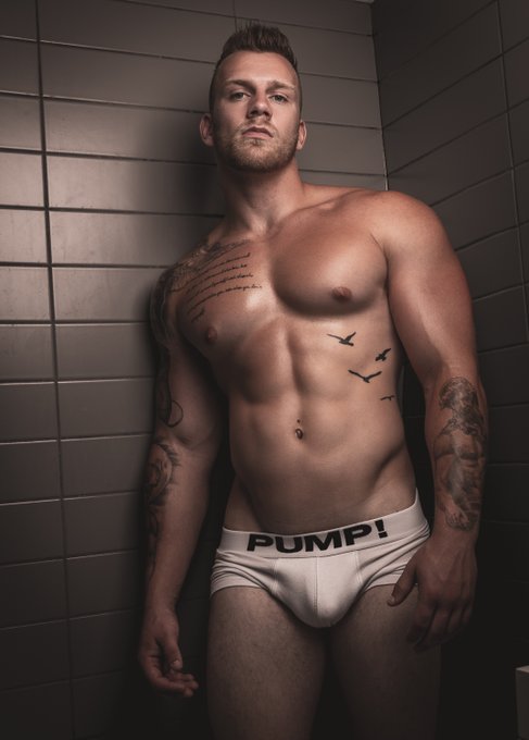 1 pic. This Weeks Feature Model: Alex? Exclusively on https://t.co/GiK6hulLCm ?
.
@HotGuyZone @hotd_goodm
