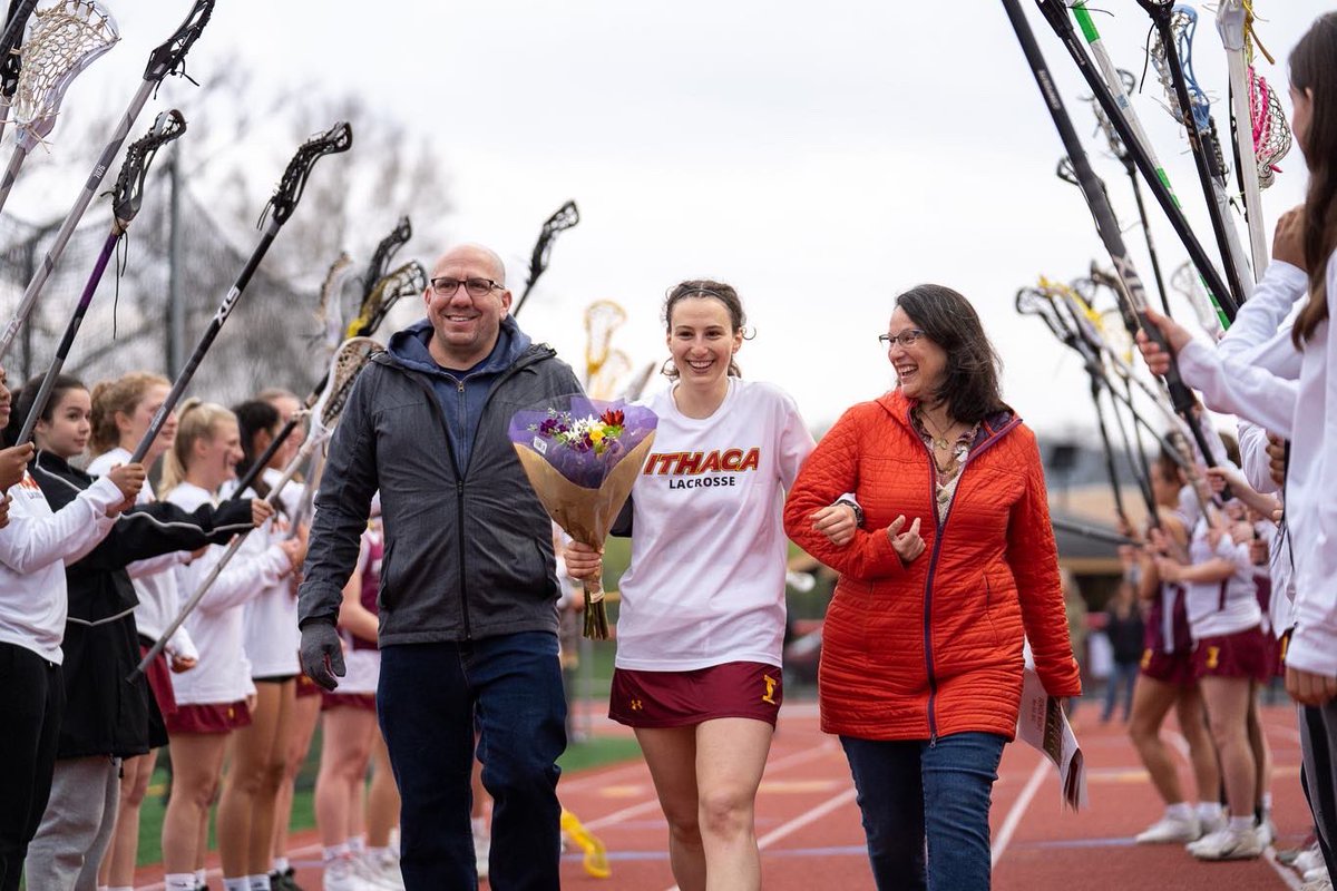 avaxthomas's tweet photo. Congrats Lacrosse Seniors! Here are more pictures that I took from their senior night: https://t.co/1rxXFgcwIR
@AthleticsICSD https://t.co/X9MEO44kwS