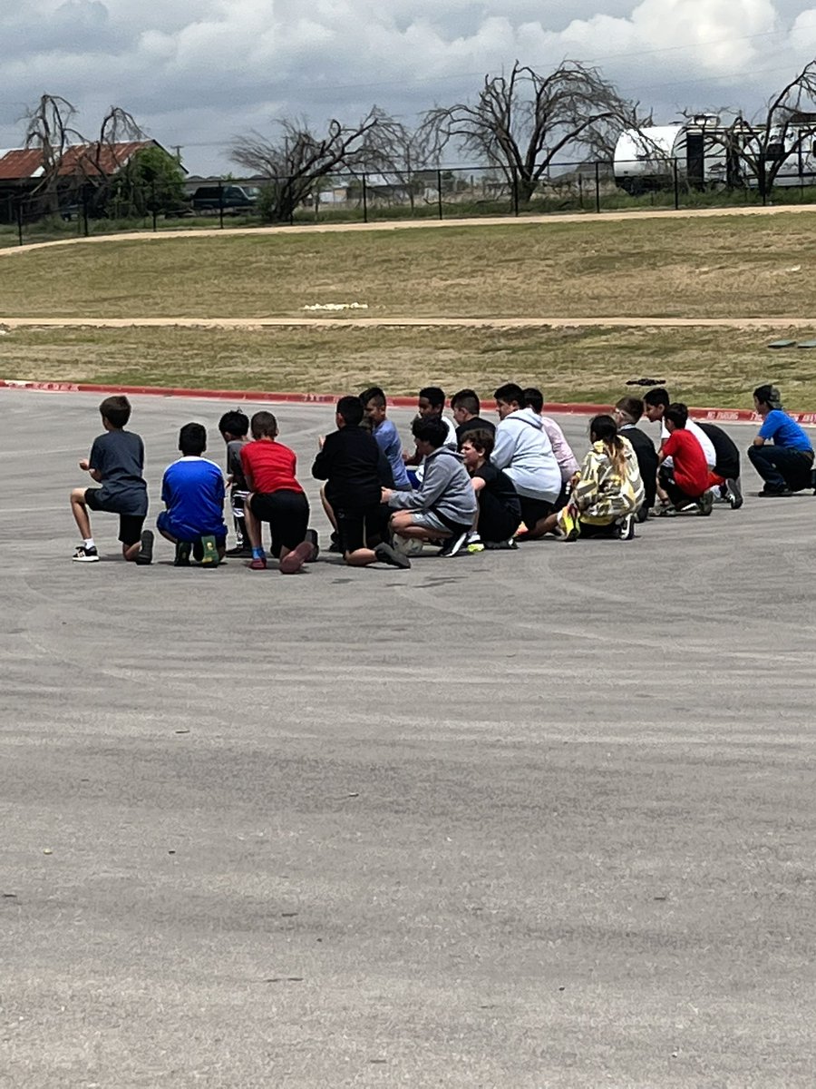 These kids! ❤️Taking a knee for a student that took a tumble during recess soccer.❤️#empathy #kindness #respect <a href="/RoadrunnersWes/">WES_Roadrunners</a>